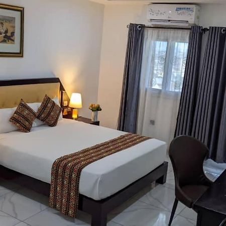 Bravia Eco Hotel Ломе Екстер'єр фото